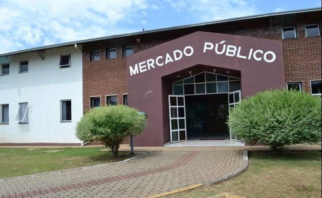 Mercado Público de Chapecó encerra as atividades