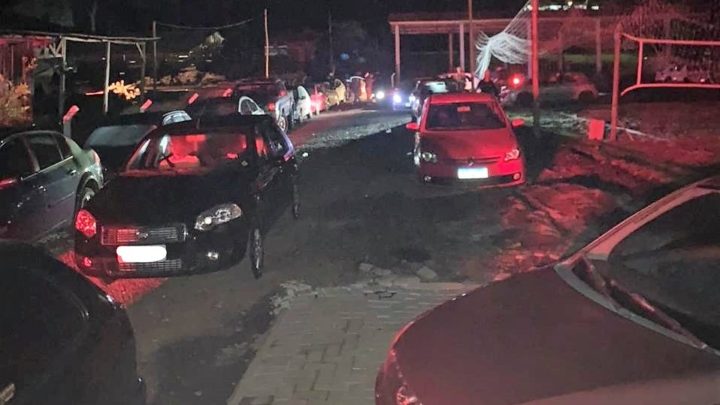 Safados: Festa clandestina com mais de 300 pessoas é flagrada em Chapecó