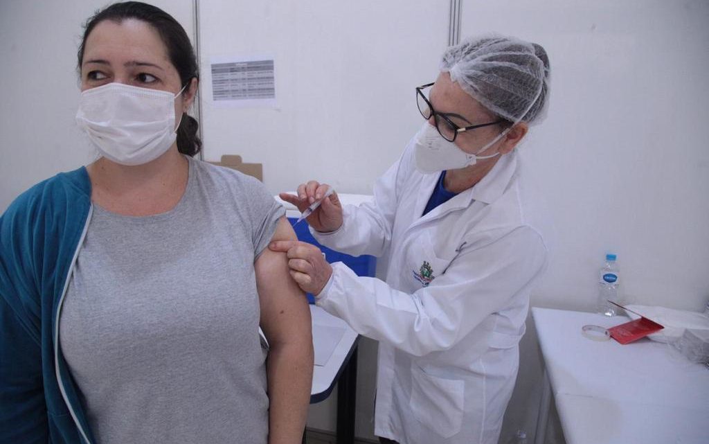 Nesta quarta-feira terá vacinação para quem tem mais de 18 anos, com comorbidades em Chapecó