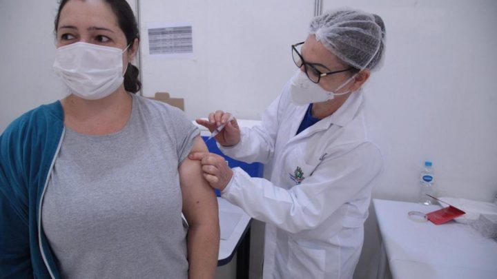 Nesta quarta-feira terá vacinação para quem tem mais de 18 anos, com comorbidades em Chapecó
