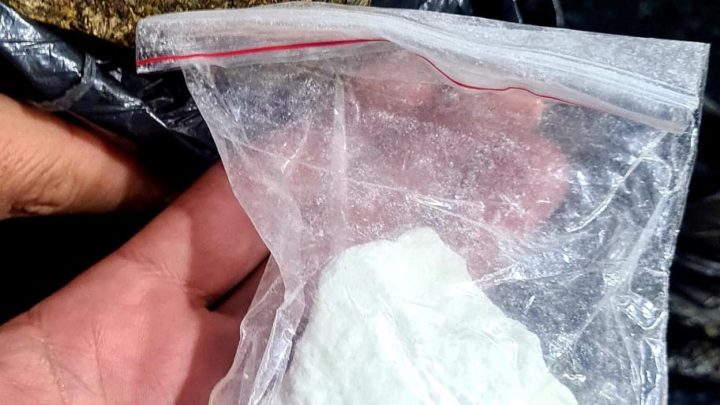 Polícia Civil prende mulher em flagrante por tráfico de drogas e corrupção de menores