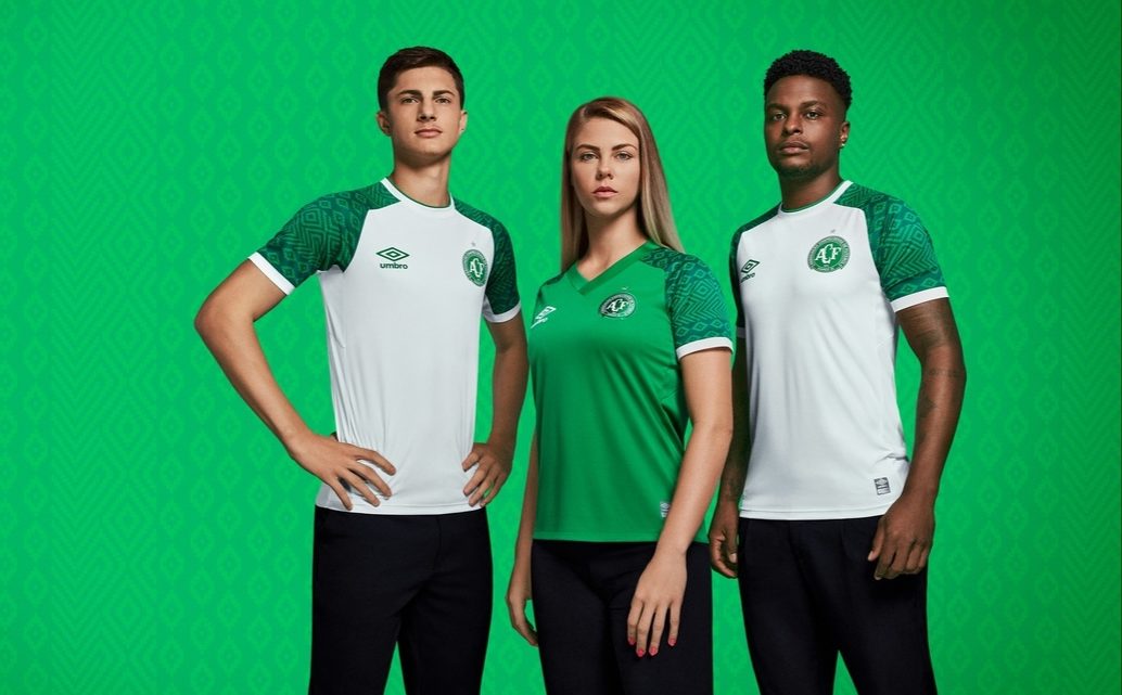 Chapecoense apresenta os novos mantos para a temporada 2021