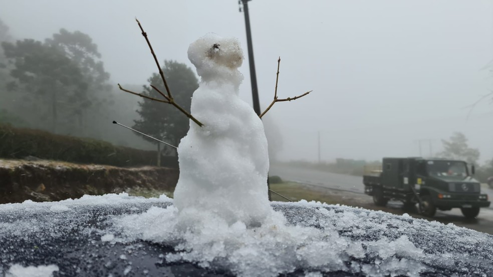 Pode nevar em mais de 20 cidades de SC nesta terça (29), aponta Inmet