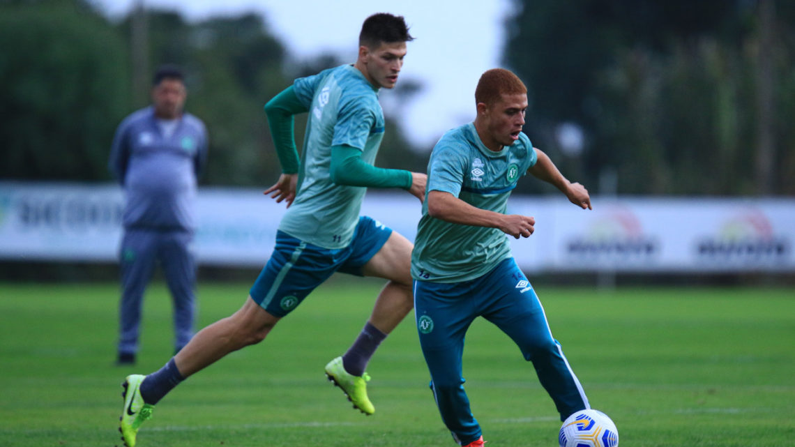 Chapecoense visita o galo em busca da primeira vitória no Brasileirão 2021