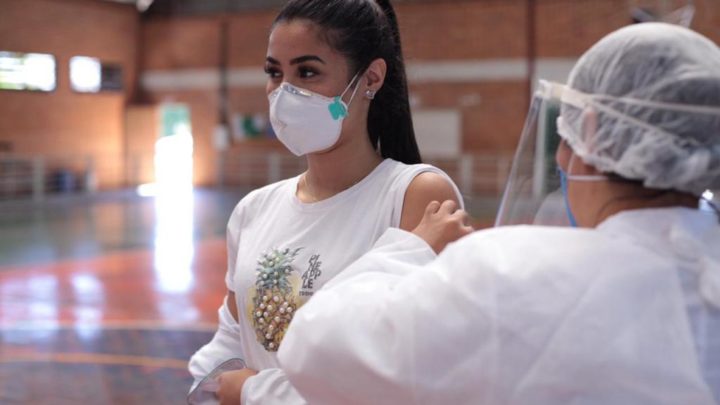 Chapecó abre vacinação para 45 anos ou mais
