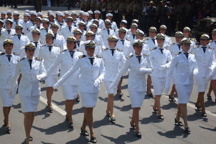 Militar trans que se formou em SC poderá usar uniforme e corte de cabelo femininos por decisão da Justiça
