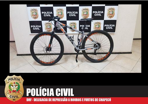 Polícia Civil recupera bicicletas furtadas avaliadas em R$ 3.000 cada uma e conduz suspeito para delegacia