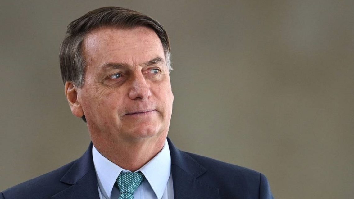 Bolsonaro admite que, se o povo quiser, volta o horário de verão