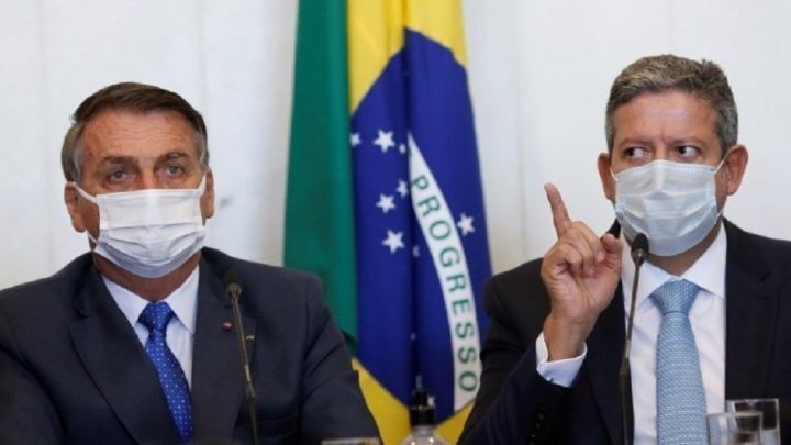 Bolsonaro confirma reajuste de 50% ao novo bolsa família