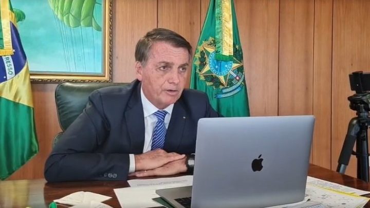Bolsonaro prevê afrouxamento de restrições contra a Covid