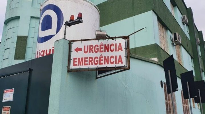 Criança de 4 anos tem 70% do corpo queimado após cair em tonel de água quente no RS