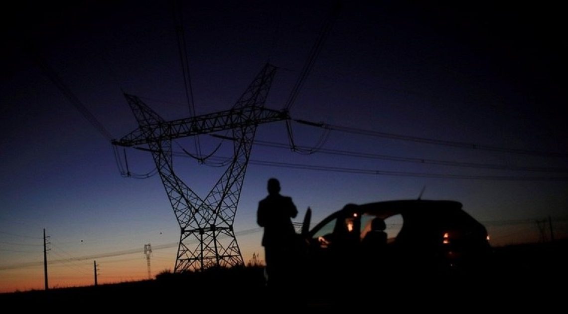 Crise hídrica: governo anuncia novo aumento de 6,78% na conta de luz