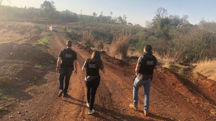 Adolescente sequestrada é encontrada e pai é preso flagrante