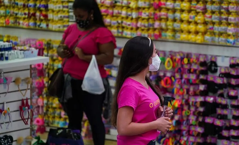 “Não vamos deixar de usar máscaras neste ano”, diz secretário de Saúde de SC