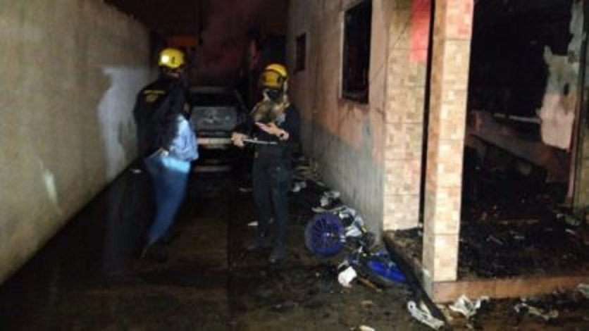 Homem mata a filha de 13 anos e incendeia casa em Santa Catarina
