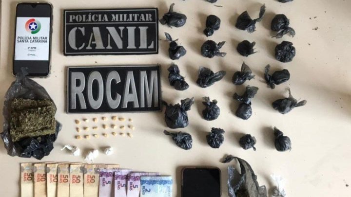 Dupla de menores é detida por tráfico de drogas no bairro São Pedro em Chapecó