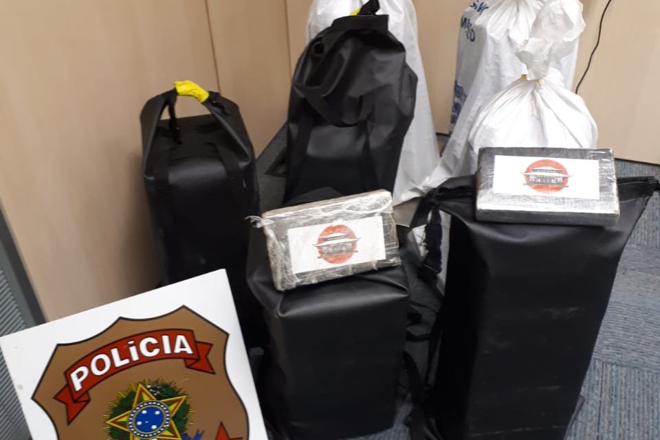 PF desarticula grupo ligado ao tráfico de cocaína para a África