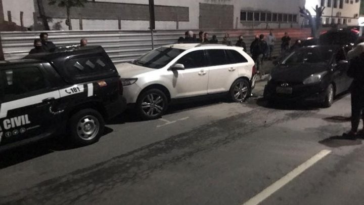 Motorista bêbada bate em viaturas e atrapalha megaoperação da polícia em SC