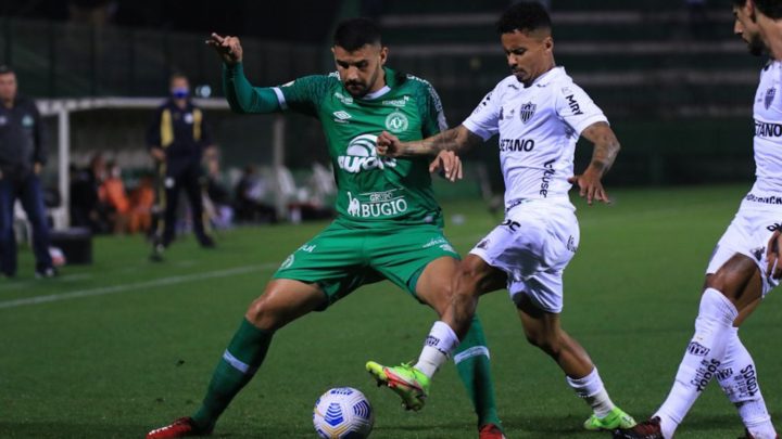 Chapecoense empata com Atlético-MG na Arena Condá