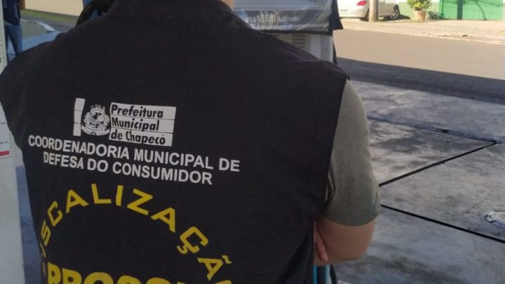 Procon faz monitoramento de preços nos postos de combustíveis em Chapecó