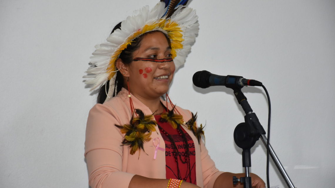 Pela primeira vez, indígena toma posse no Legislativo de Chapecó