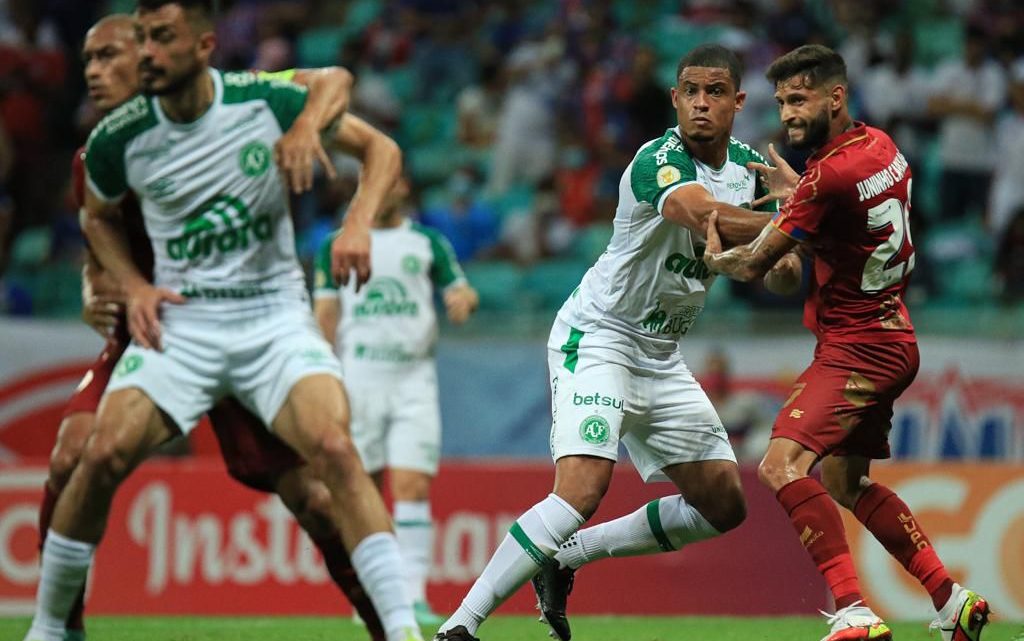 Chapecoense perde mais uma e segue firme rumo ao rebaixamento