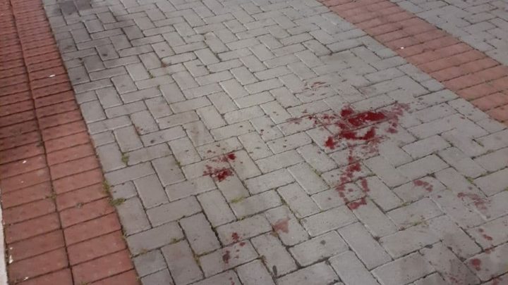 Morador de rua é esfaqueado no centro de Chapecó