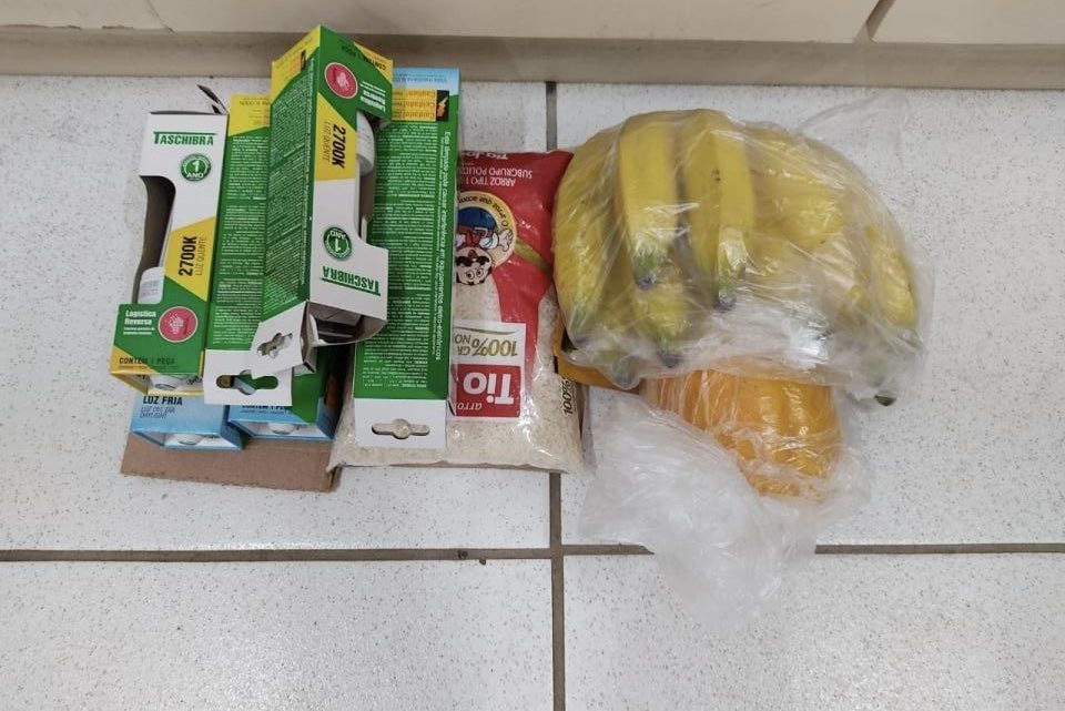 Idosa é presa após furtar alimentos em Chapecó