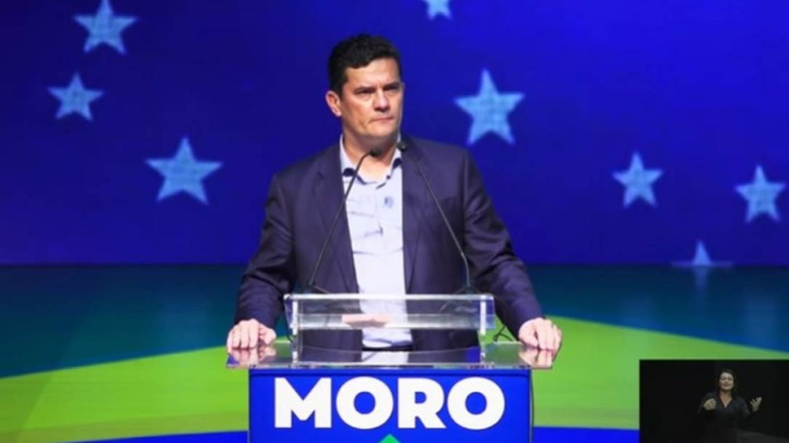 Moro se filia ao Podemos, critica Lula e defende fim da reeleição