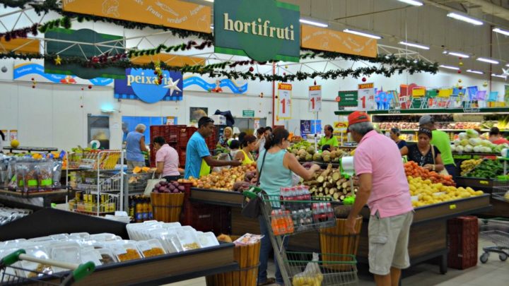 Procon-SC encontra diferença de até 1531% no preço de item da ceia de Natal; veja listas com pesquisas