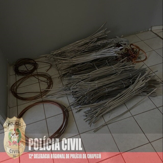 Polícia Civil e Celesc realizam operação para apreender fios furtados em Chapecó