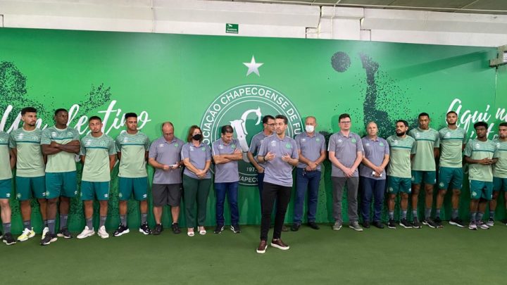 Quarta-feira foi marcada pela apresentação oficial do elenco da Chapecoense para a temporada 2022