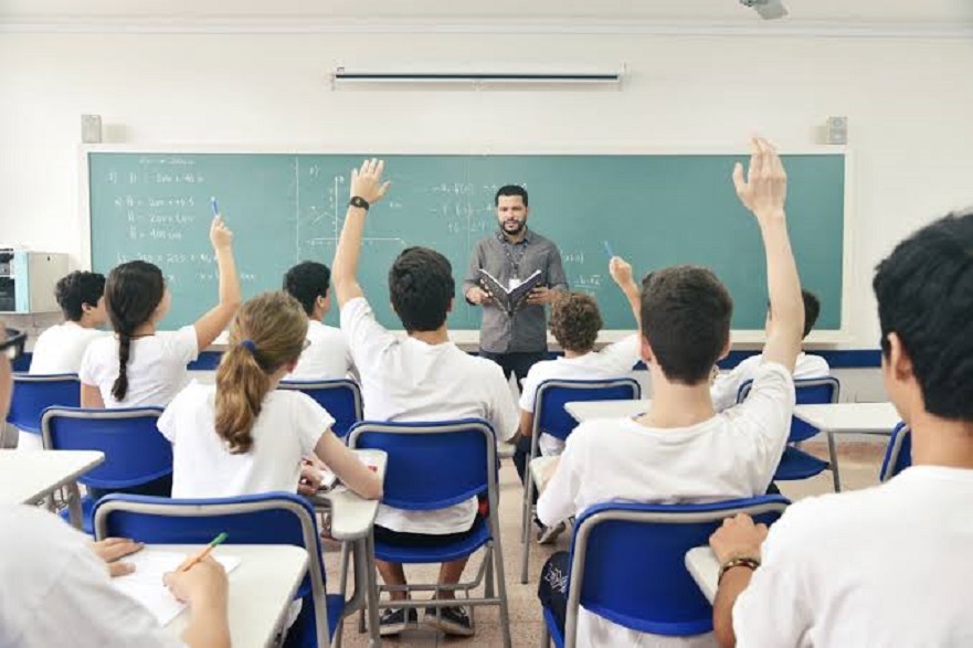Decreto autoriza aulas 100% presenciais para todos os estudantes em Santa Catarina