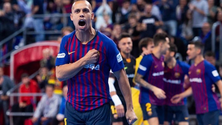 Chapecoense Ferrão é eleito o melhor jogador de futsal do mundo pela 3ª vez