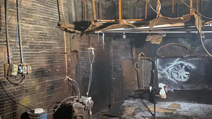 Fábrica de caixão fica destruída após pegar fogo na região Sul de SC
