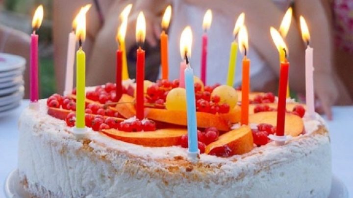 Homem é condenado por festejar seu aniversário com grupo de amigos durante a pandemia