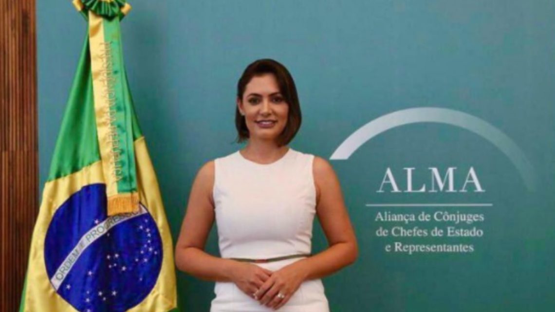 Investigação sobre suposta intervenção de Michelle Bolsonaro na Caixa é arquivada