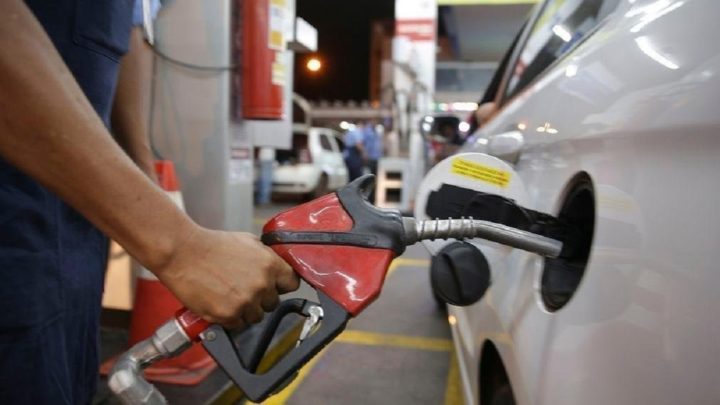 Petrobras eleva o preço do diesel em 8%; gasolina subirá 4,85%