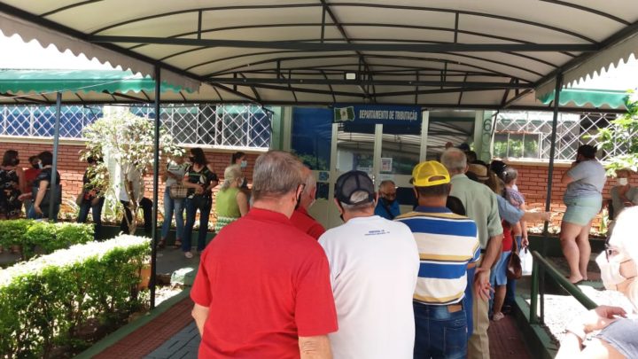 Chapecó inicia distribuição dos carnês do IPTU