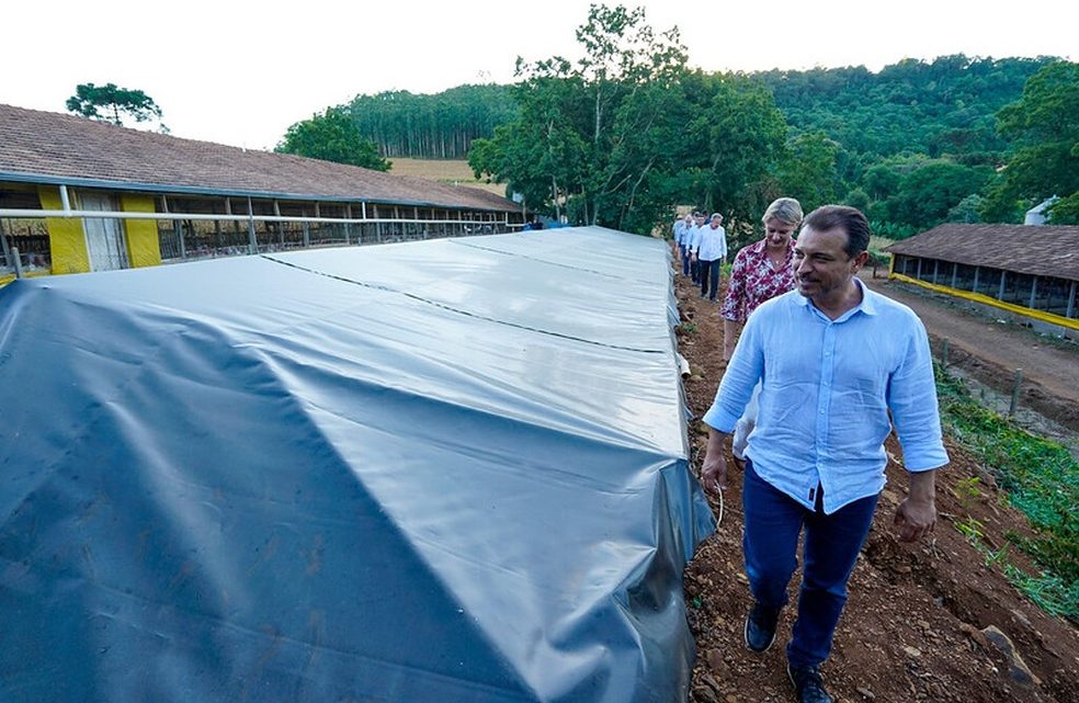 Governador de SC, Carlos Moisés, testa positivo para Covid-19 pela 2ª vez