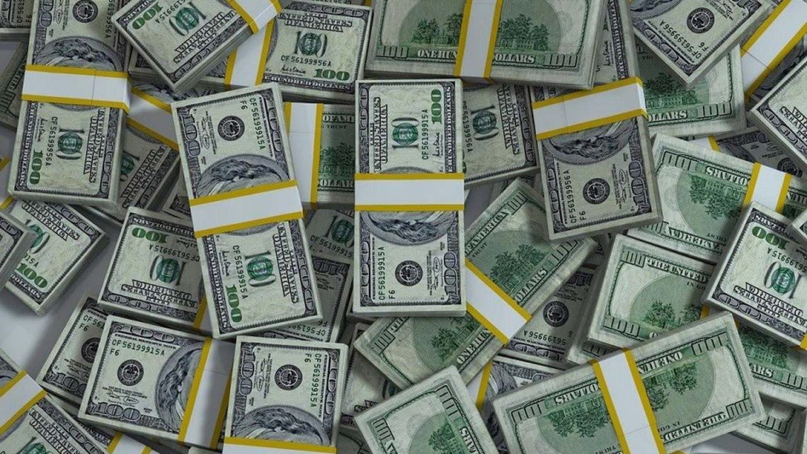 Grupo de milionários divulga carta aberta pedindo para pagar mais impostos