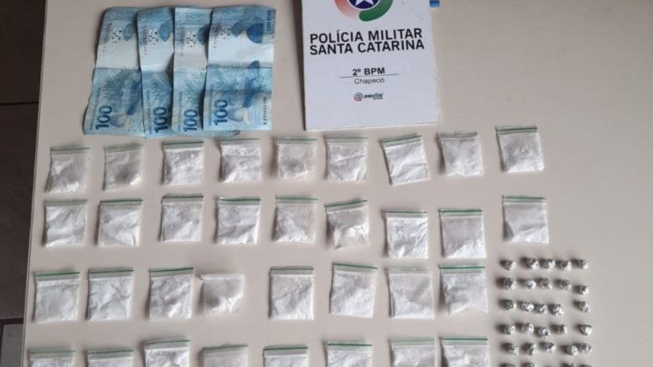Homem de 19 anos é detido com cocaína e crack em Chapecó