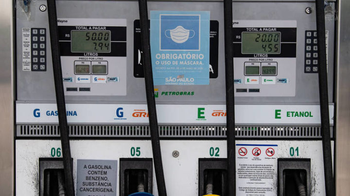 Com petróleo acima de US$ 100, gasolina irá para R$ 8,00 o litro