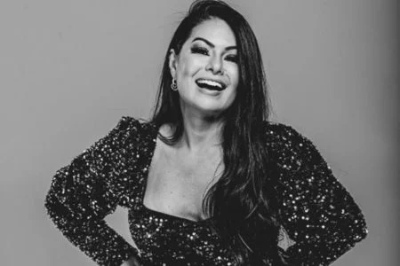 Morre Paulinha Abelha, vocalista do Calcinha Preta, aos 43 anos