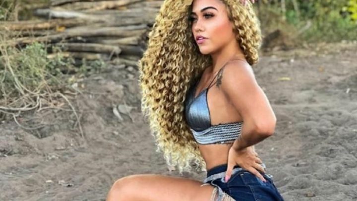 Vídeo: cantora é presa por importunação sexual e ato obsceno