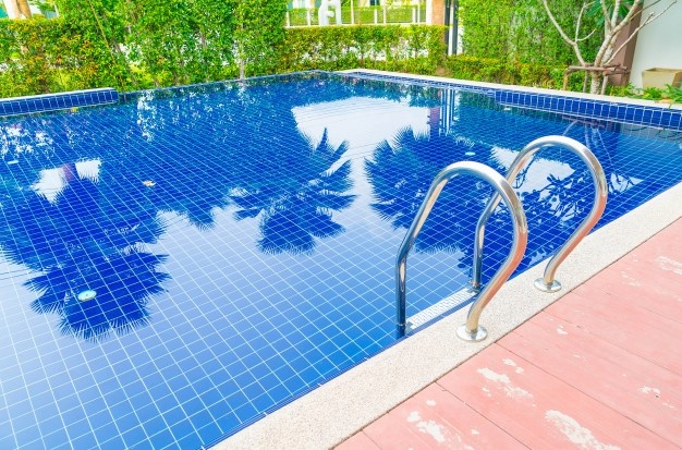 Idosa de 93 anos se afoga em piscina em SC Idosa de 93 anos se afoga em piscina em SC