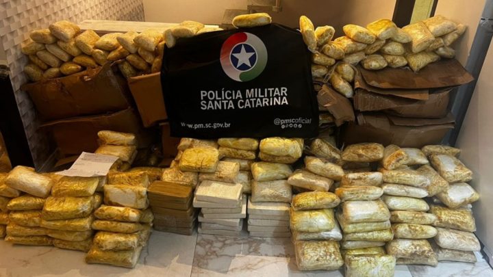 Filho de vereador é preso com mais de 700 kg de cocaína e 6 kg de crack em SC