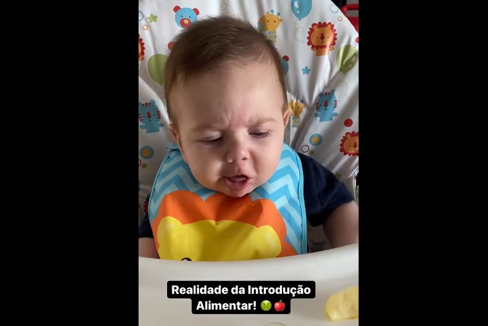 Vídeo: Bebê de SC faz cara feia pra comer e viraliza com 2,4 milhões de visualizações