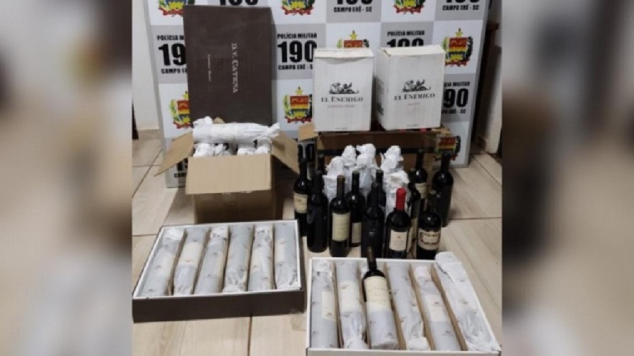 Vinho que seria utilizado em casamento é apreendido em Campo Erê