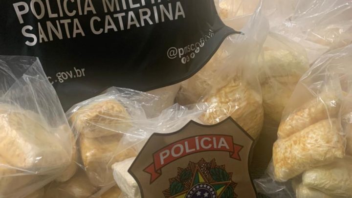 Vídeo: operação conjunta da PF, PRF e PM apreende mais de 700 kg de drogas em Santa Catarina